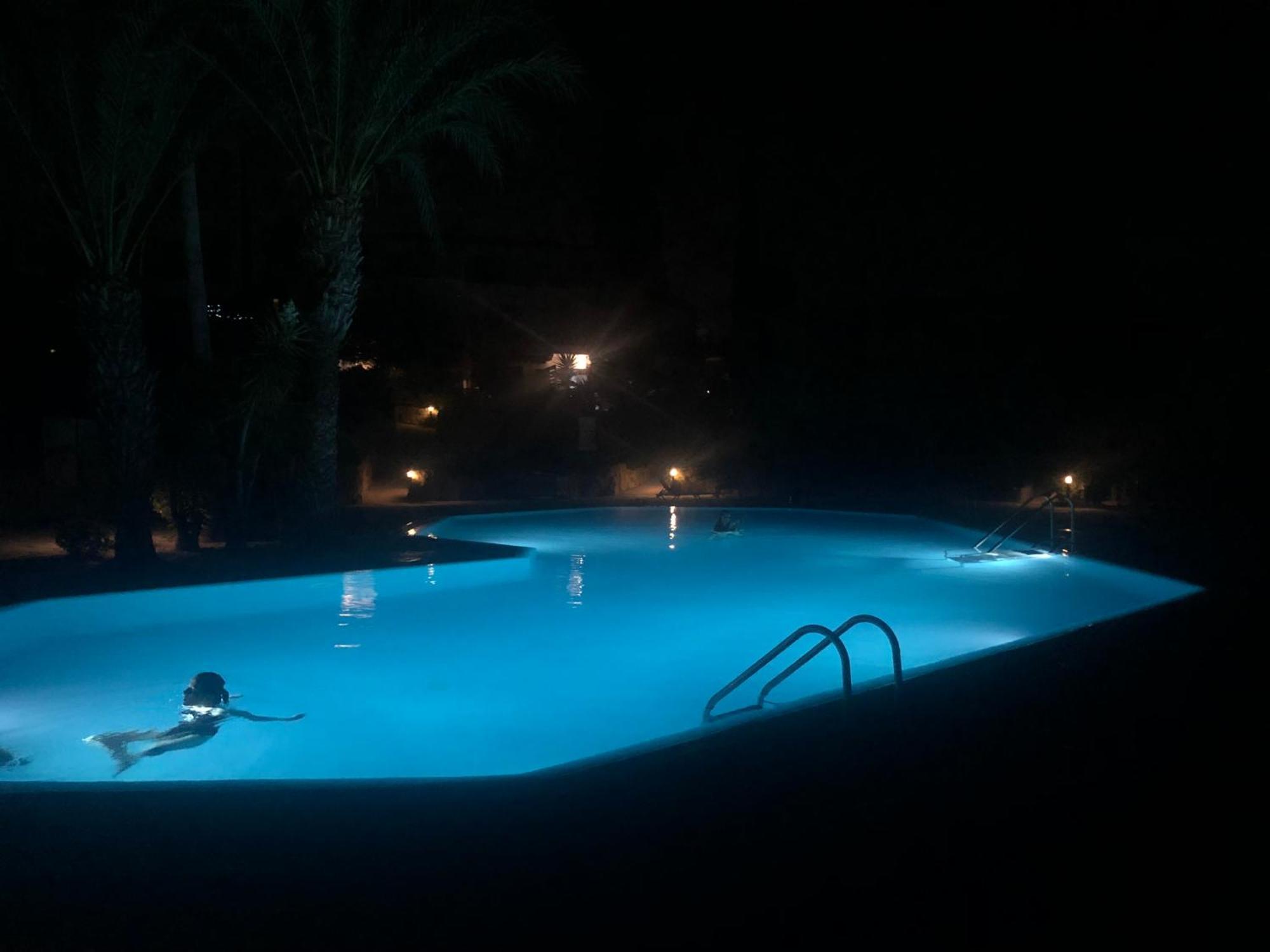 Newly Renovated- Regina Gardens 1, Venus Beach 500 M, Sea&Sunsets View, License Ooo7141 Paphos Exterior foto